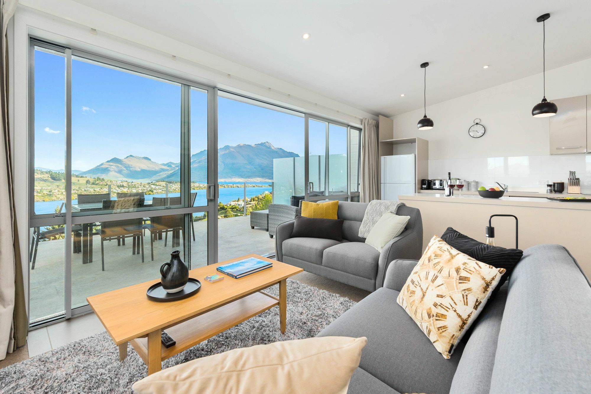 Contemporary Hilltop Abode Distretto di Distretto di Queenstown Esterno foto